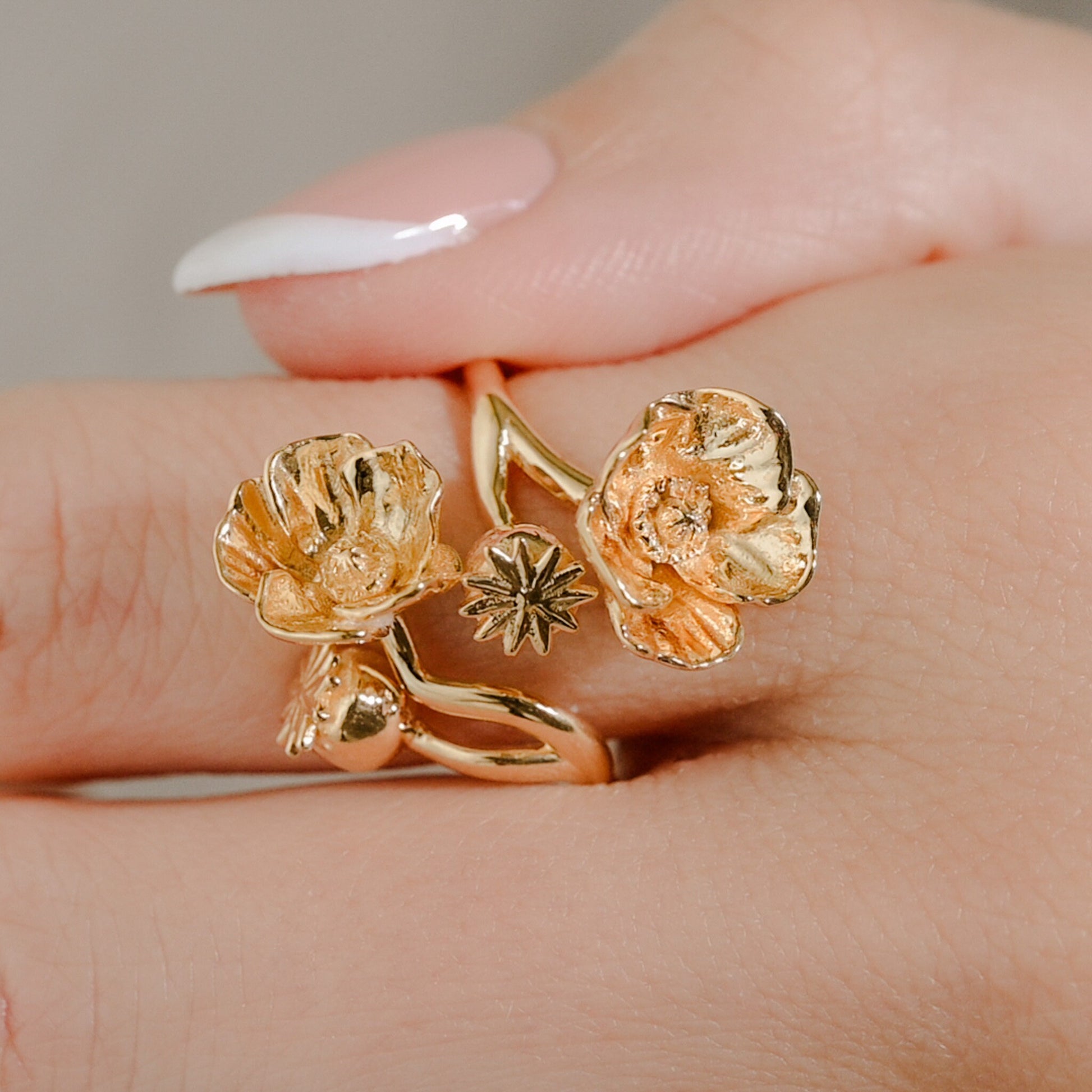 Poppy Ring in Solid Gold