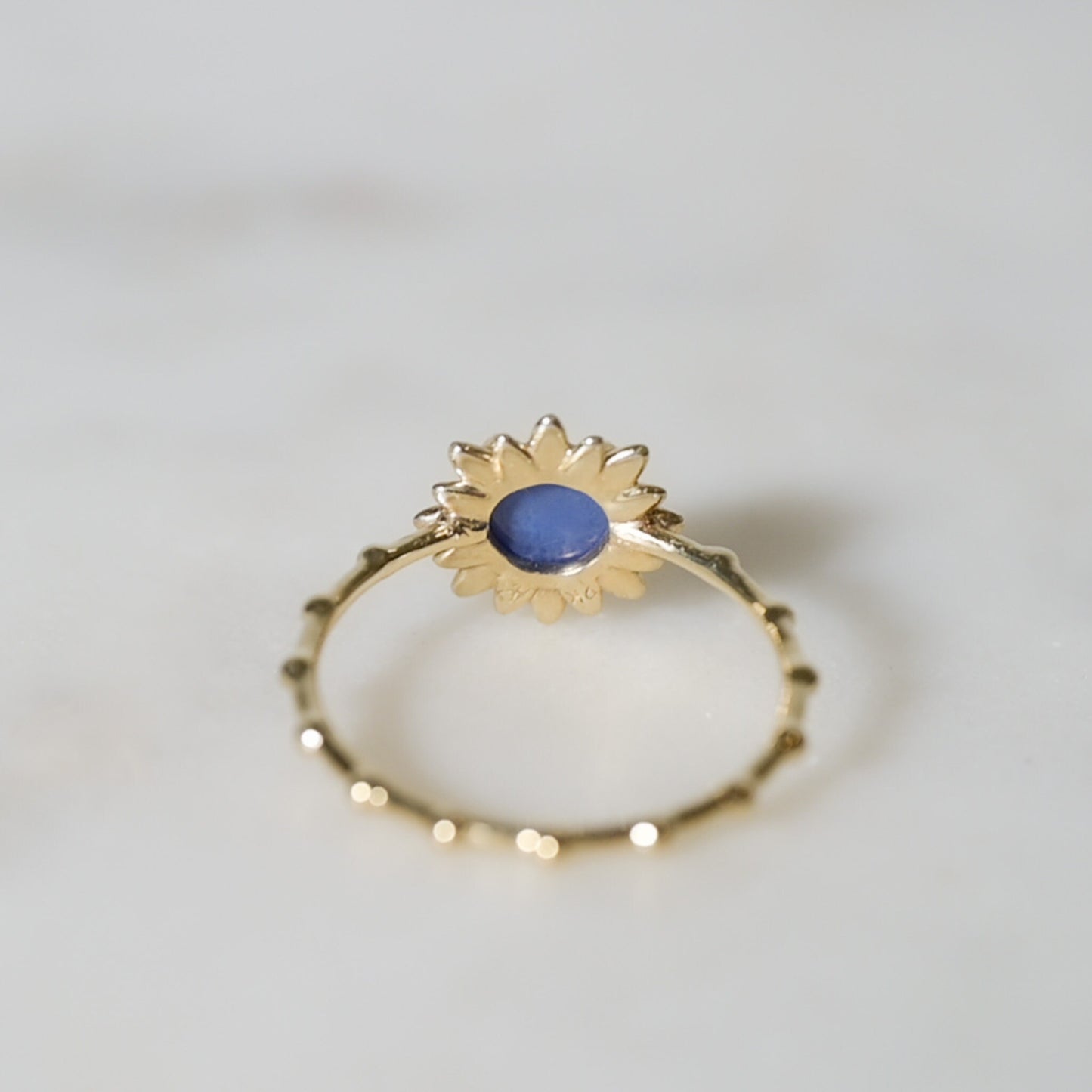 Sunburst Cat's Eye Sapphire Ring